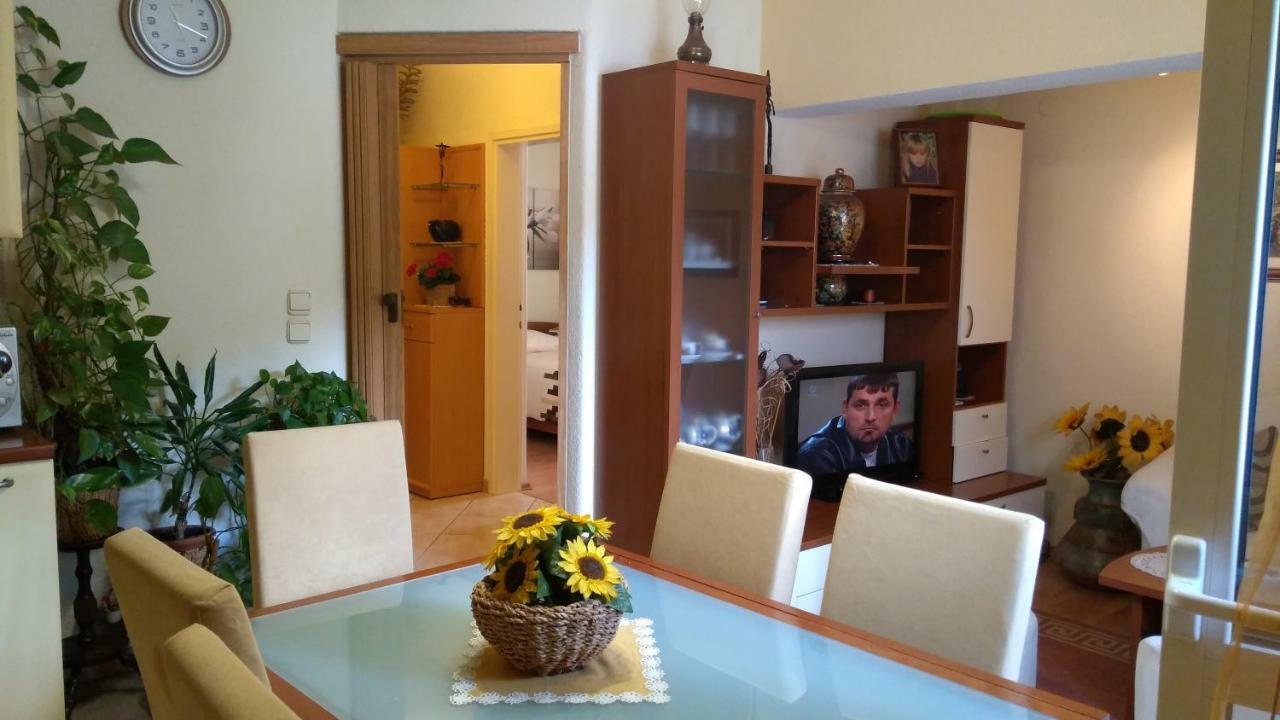 Apartment Tatjana Vis Eksteriør bilde
